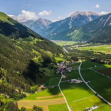 Pensjonat Alpenblick Bach (Tyrol)