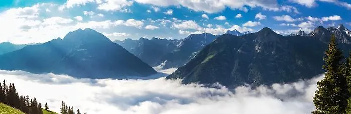 Alpenblick 招待所 3*