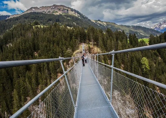 招待所 Alpenblick 3*