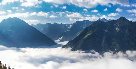 Alpenblick بيت ضيافة 3*